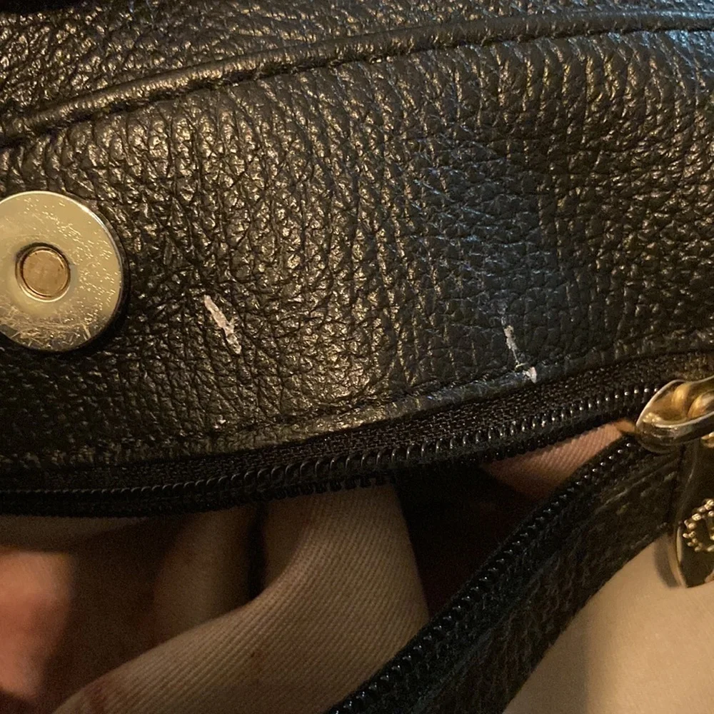 Valentina Italia genuine leather made in Italy black pebble textured bag purse